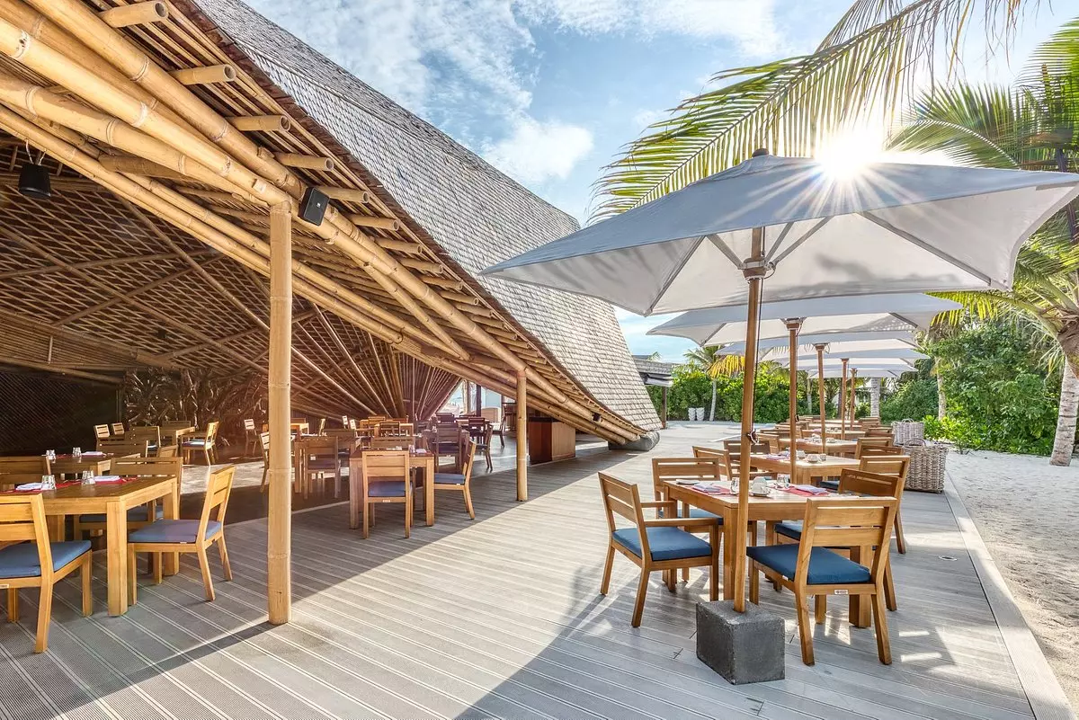 Movenpick Resort Kuredhivaru-3
